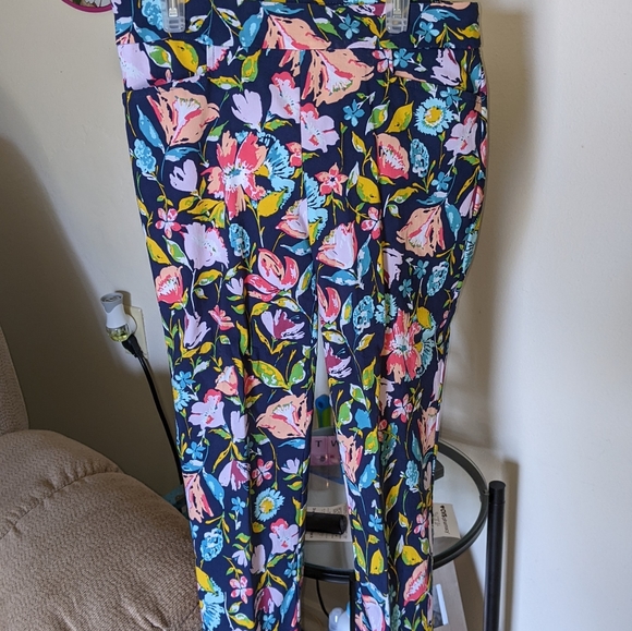 Capris - Picture 3 of 5